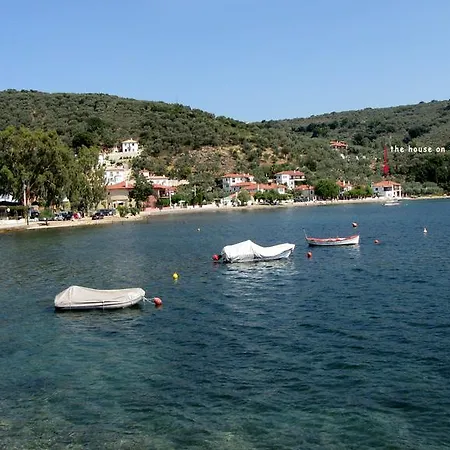 Beach House Apartmán Lefokastro
