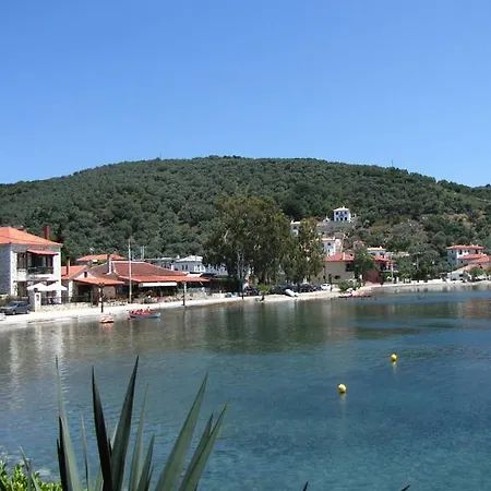 Beach House Apartament Lefokastro